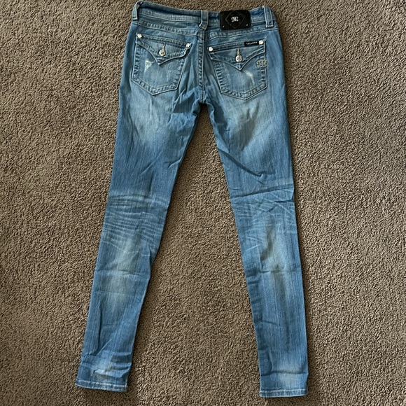 Miss Me | Light Wash Ankle Skinny Jeans - Picture 6 of 6